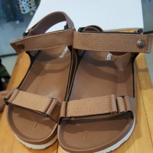 Sepatu Sandal Cortica