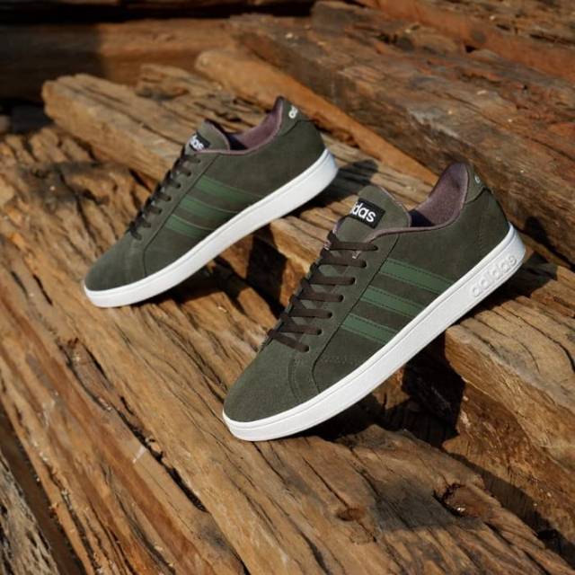 Adidas Neo Baseline &quot;Olive Green&quot;