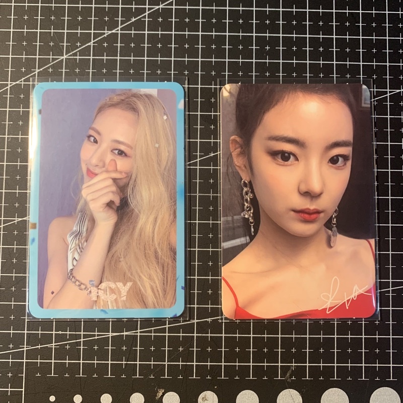 [READY INA] Photocard Itzy IT’z ICY (Yuna & Lia)