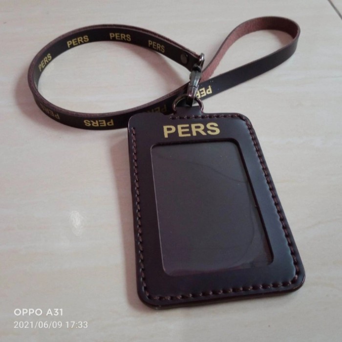 

Hemat Tali Gantungan Name Tag Id Card Pers Coklat Terbatas
