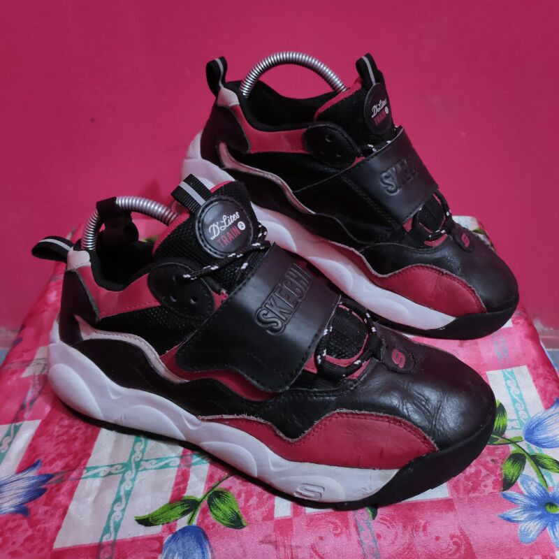 SKECHERS D'LITE TRAIN 2