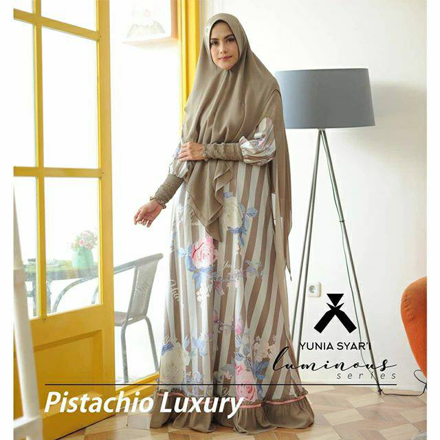 Pistachio Luxury Yunia Syari