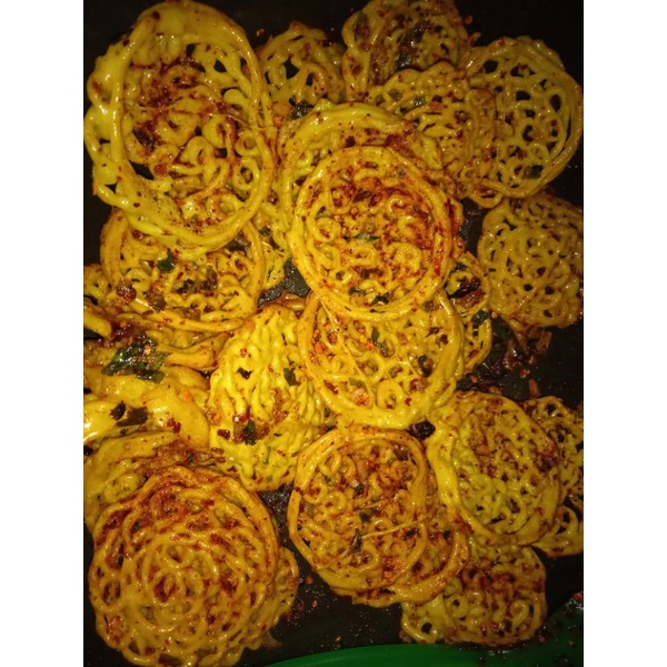 

kerupuk mie jeletot