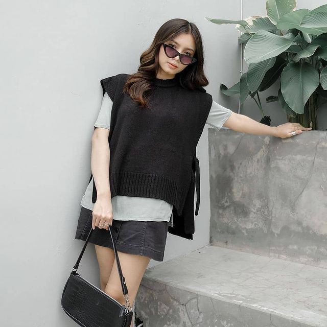 LOVA VEST ROMPI Luaran Rajut Model Terbaru Termurah Model Korea Kekinian Trendy Masa Kini Bisa COD