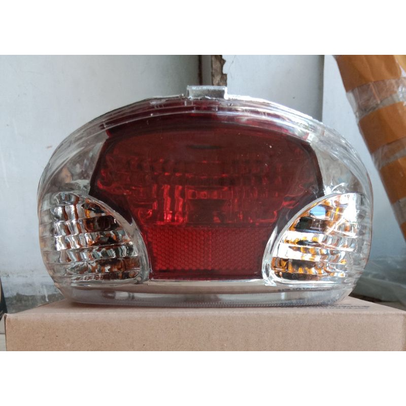 cover lampu  belakang  lampu stop assy jupiter z old 2004