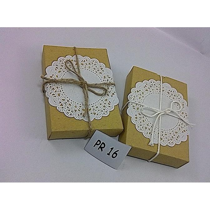 

Paket Combo Gift Box Softboard, 14 X 10 X 3 Cm,Cd :Pr 16