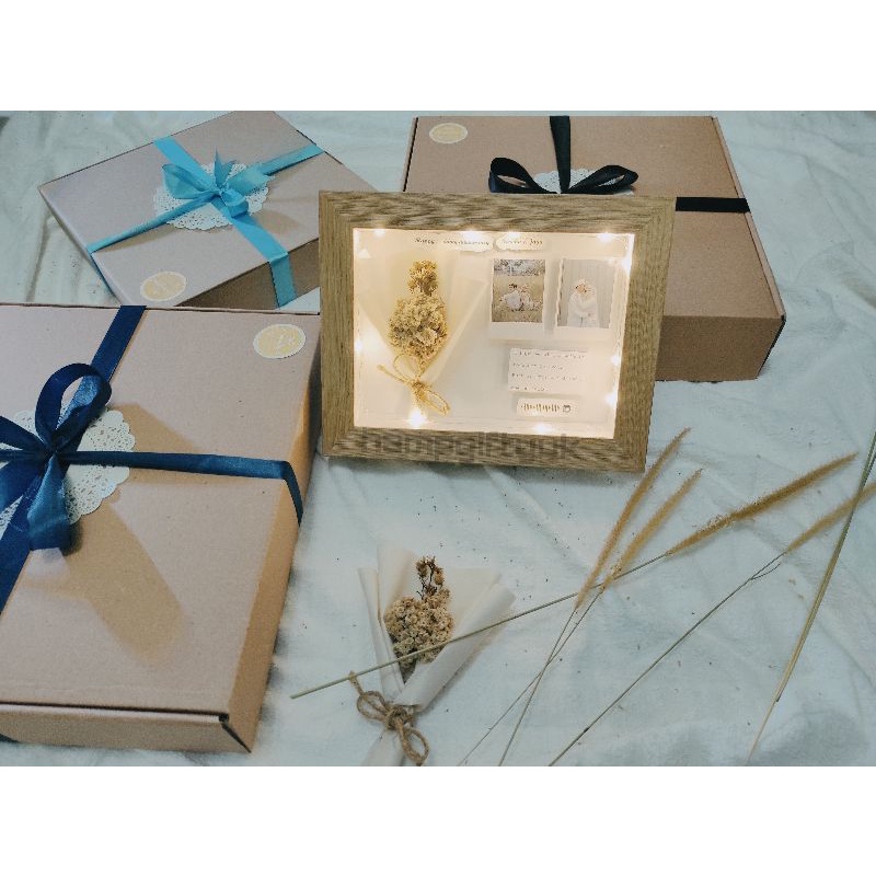 

BOUQUET FRAME NATURAL