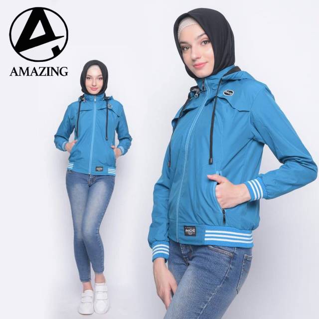 JAKET WANITA MOTIF SALUR SEMI WATERPROOF LENGKAP PAKAI HOODIE