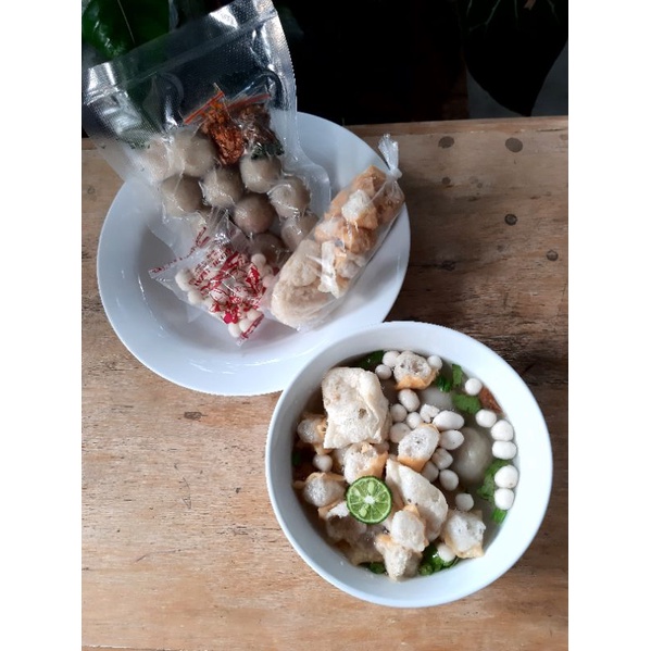 

BAKSO ACI MENAK FROZEN ISI 10 BUTIR PLUS KRIUK