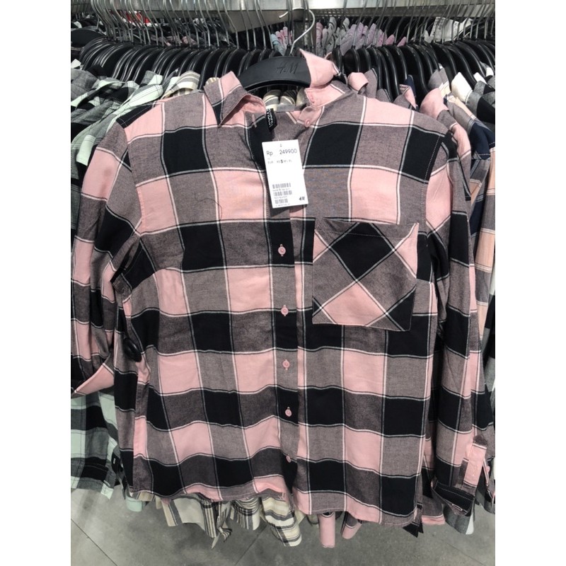 KEMEJA KOTAK-KOTAK HNM CEWEK