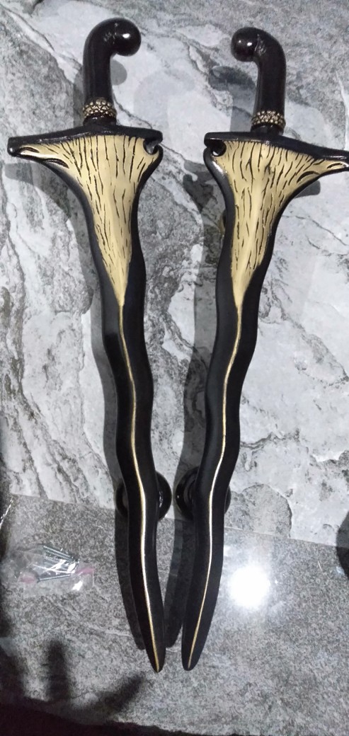 Handel Pintu Rumah Model Keris Lekuk Panjang 50cm