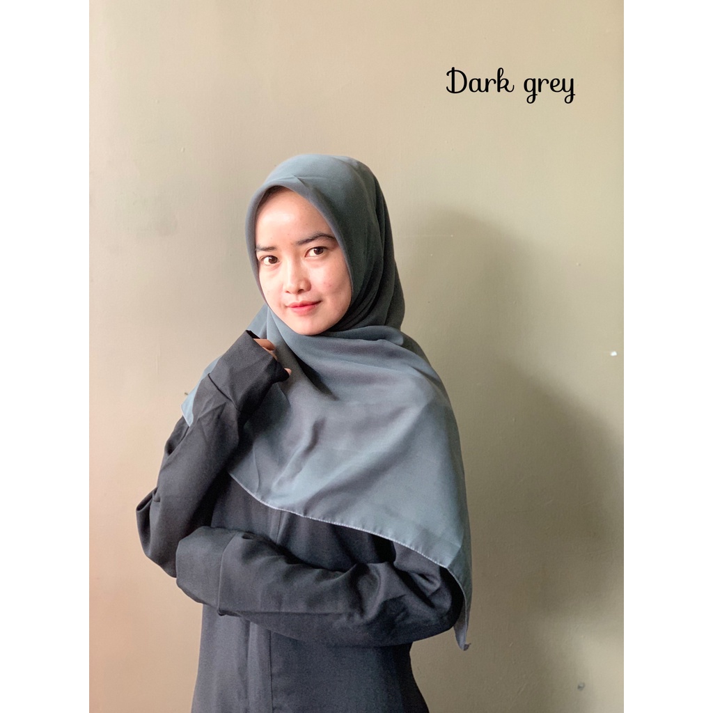 Daily hijab Bella square 115x115 | bela kerudung | potton |  jilbab hijab segi empat | double hycon bella hycoon-bella dark grey