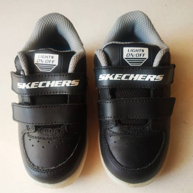 Preloved Sepatu Skechers Energy Lights / Skechers LED