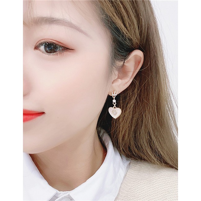 LRC Anting Tusuk Fashion Yellow Love Heart Earrings With Diamonds D64448