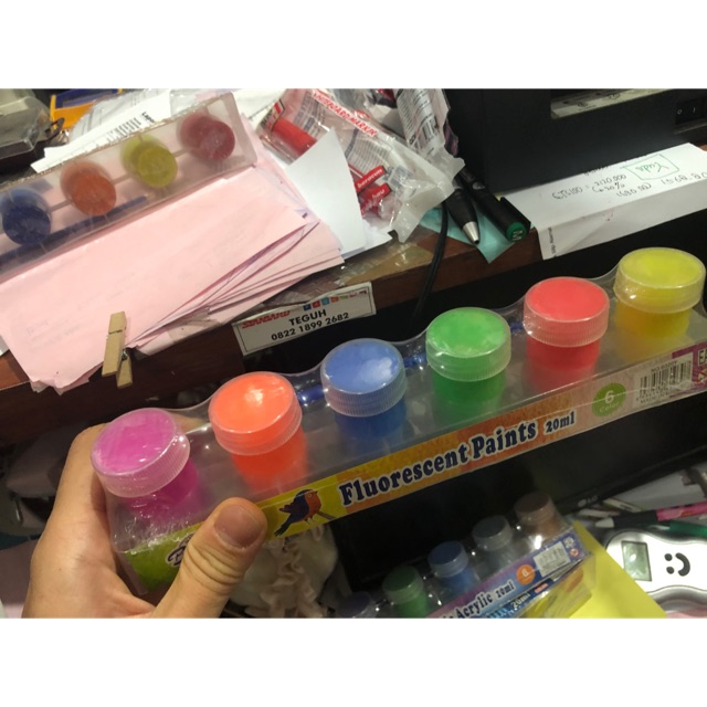 

Cat air cat poster isi 6 fluorecent baroque 20 ml