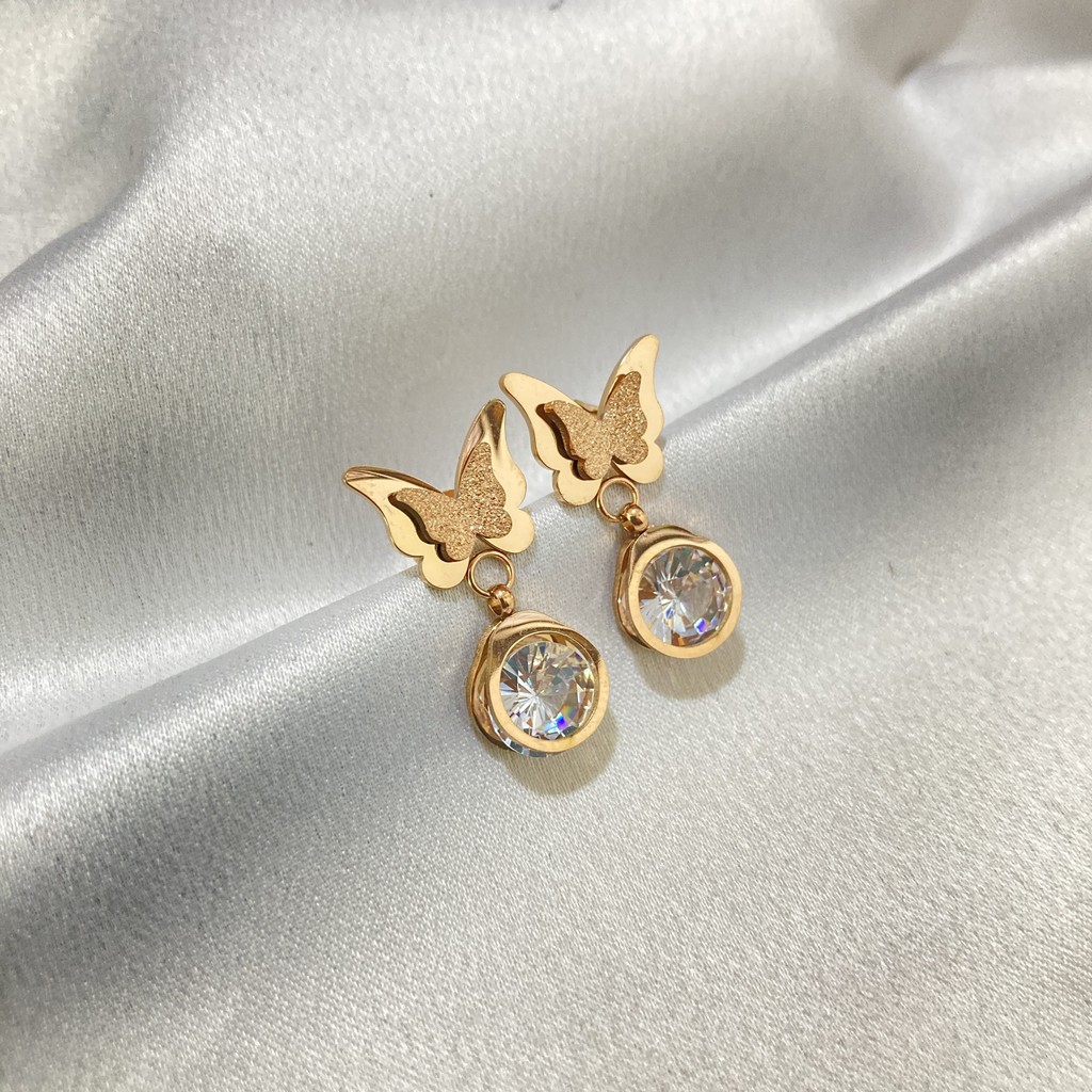 Anting Titanium Perhiasan Wanita Buterfly