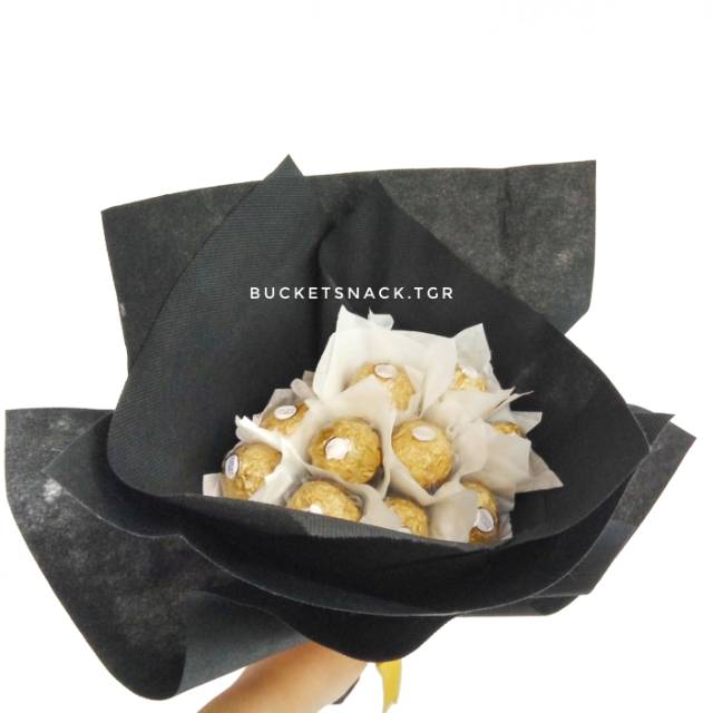 

Bucket Snacks - Hadiah Wisuda / Anniversary