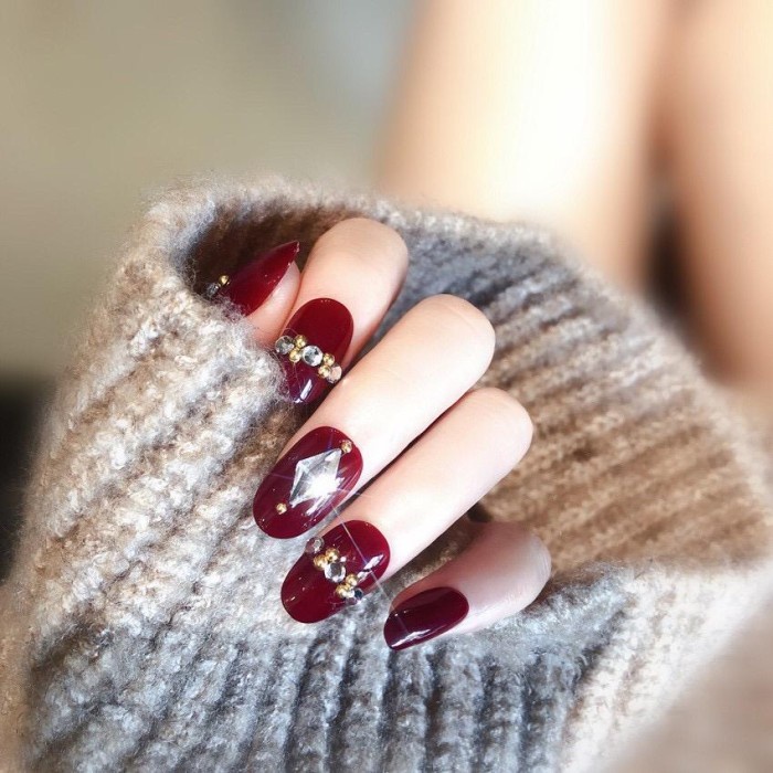 Sandy- Kuku Palsu Plus Lem Nail Art Wedding Kuku Palsu Merah Maroon Gold Mas