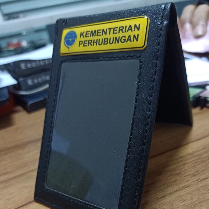 

Terbatas Name Tag Id Card Saku Kulit Logo Kementerian Perhubungan Hitam Dof Murah