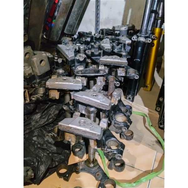 T ATAS BAWAH TIGER REVO ORIGINAL