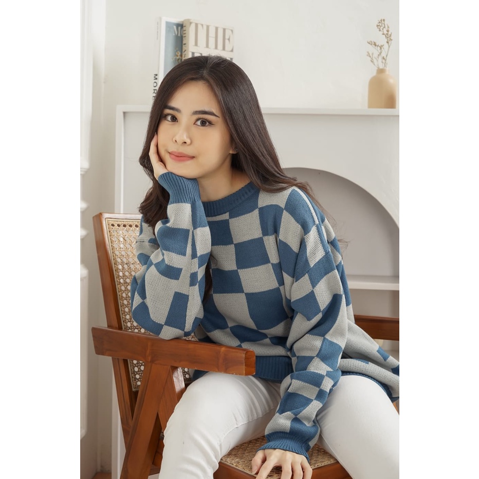 Jiny Checkered Sweater Top Motif Kotak Atasan Rajut Knit Import - K001