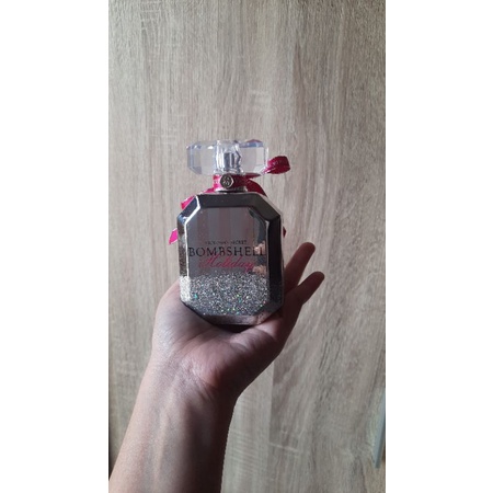 Victoria's secret Bombshell holiday limited edition-VS edp 100ml-free handsanitizer baby BAMBI ORI