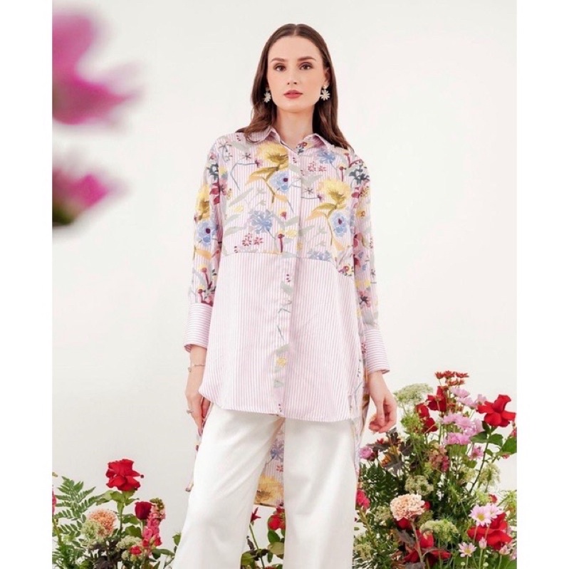 Romantic Garden Oversized Shirt Pink Size S Benang Jarum Buttonscarves Preloved