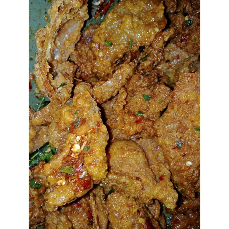 

KULIT AYAM CRISPY PEDAS DAN ORI// CEMILAN PEDAS// 250GR