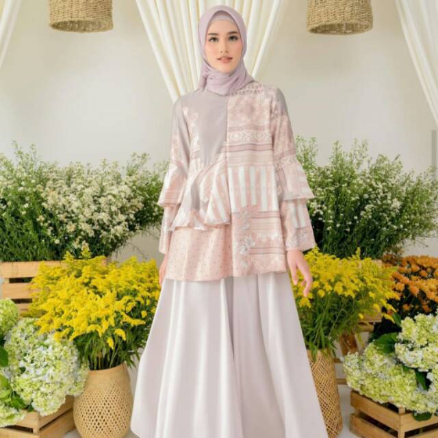 Jeumpa Blouse by Wearing Klamby