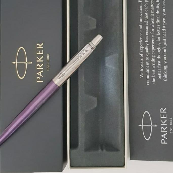 

Pulpen Parker Jotter Victoria Violet Gratis Grafir / Ukir nama