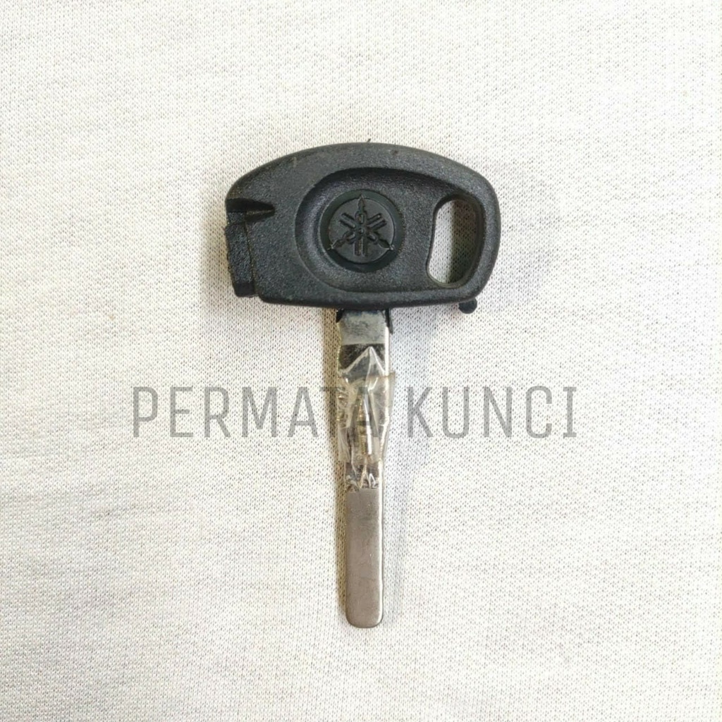 BAHAN Anak KuNCI/ BAHAN Duplikat KUNCI Motor YAMAHA MIO J, MIO GT (ukir, dapat magnet nya 3pcs)