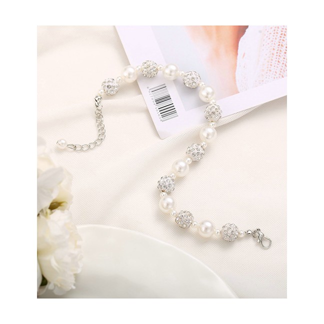 LRC Gelang Tangan Fashion White Pearl Full Diamond Bracelet D09739