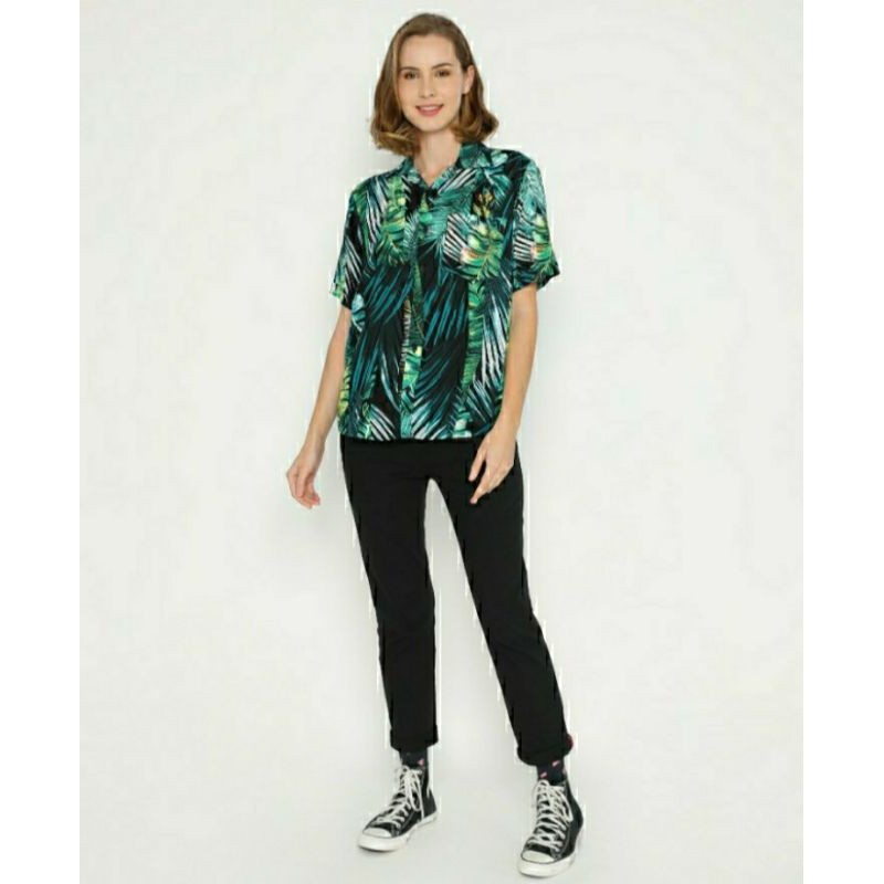 T-shirt Kemeja Hawaii Erigo Larenz Black