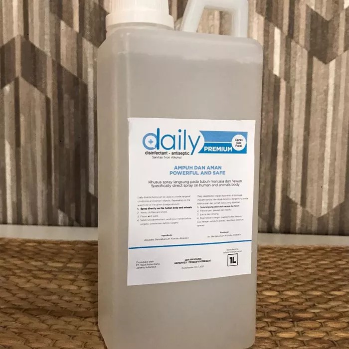 DAILY PREMIUM DISINFEKTAN 1 Liter