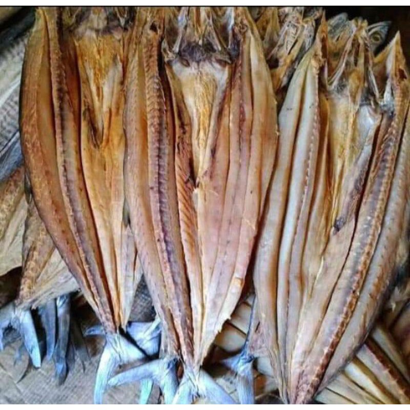 

Ikan Asin Daging Tenggiri 1kg / Tengiri Super Kualitas No 1 Asli