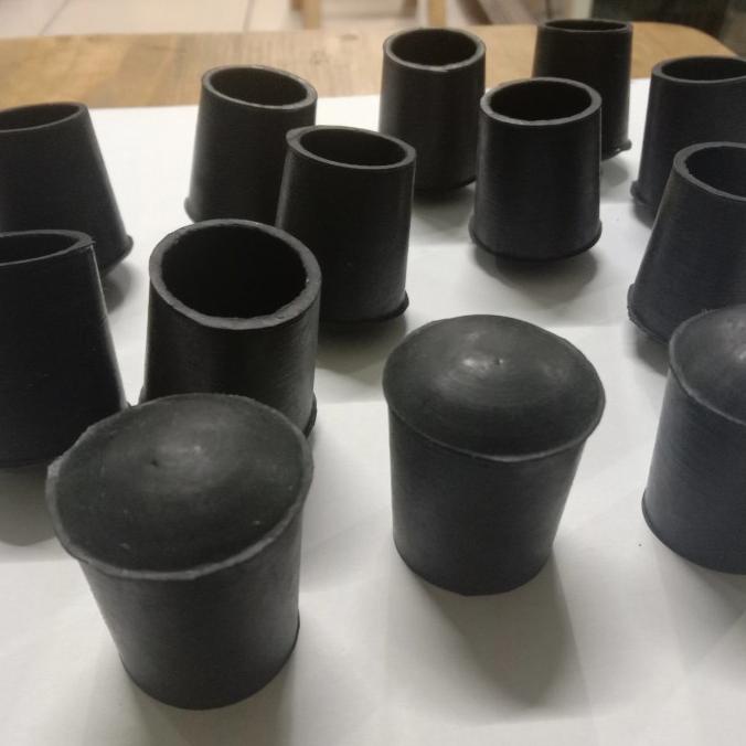karet kaki kursi bulat hitam 1/2 inch alas kaki kursi pelindung kursi wtwi74