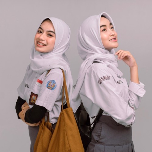 SQUARE PARIS PREMIUM // VOAL PARIS PREMIUM HIJAB SEGIEMPAT POLOS