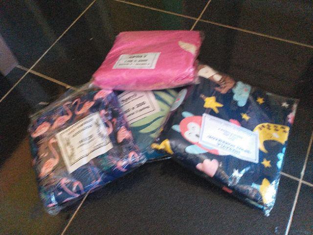 Sprei Motif Wild Bee