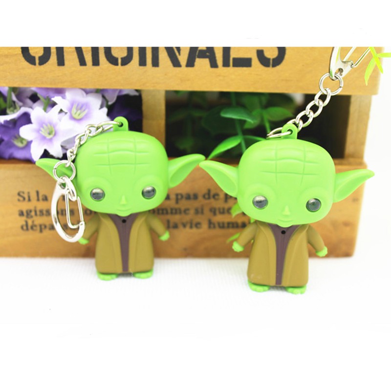 1pc Gantungan Kunci Boneka Film Star Wars Yoda Dengan Lampu LED + Suara