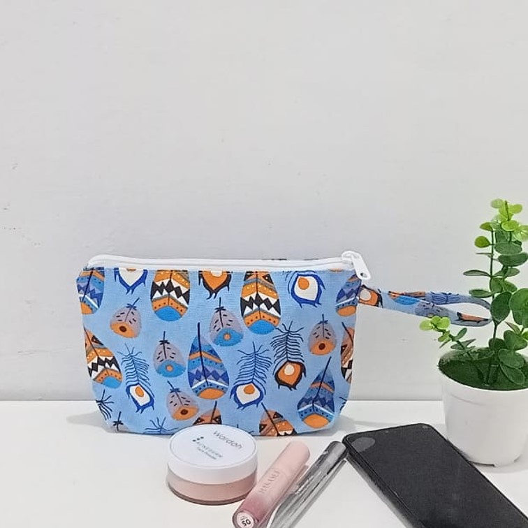 DOMPET KANVAS POUCH KANVAS MOTIF MULU MERAK BIRU. Riens Collections