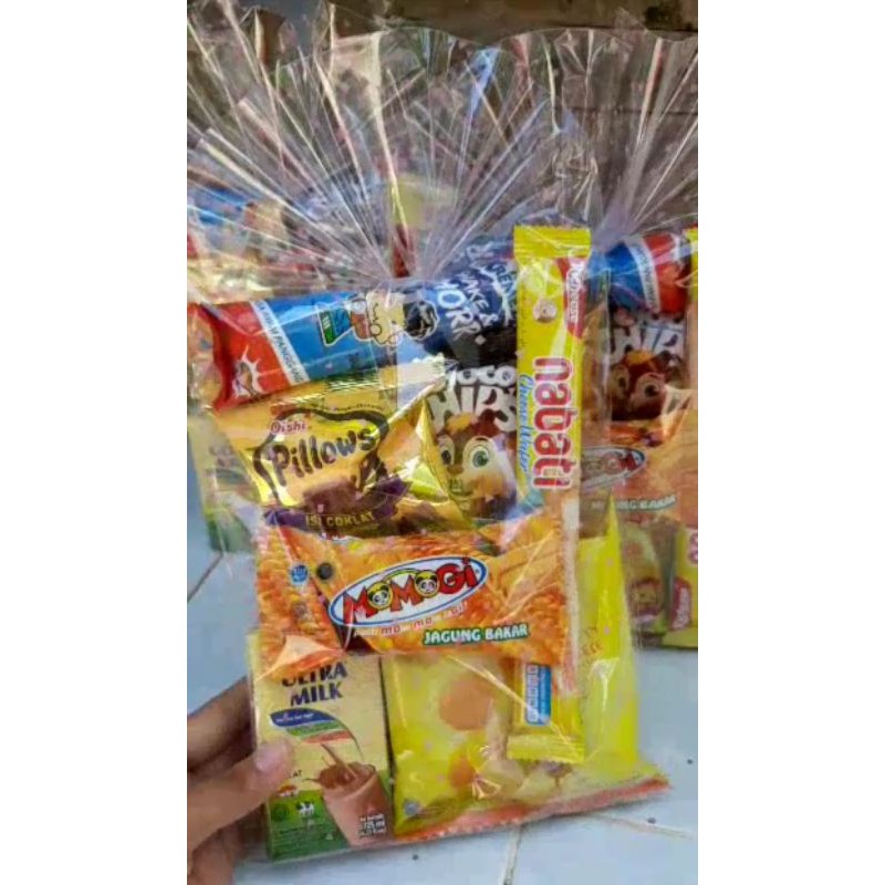 

Paket goodie bag snack anak