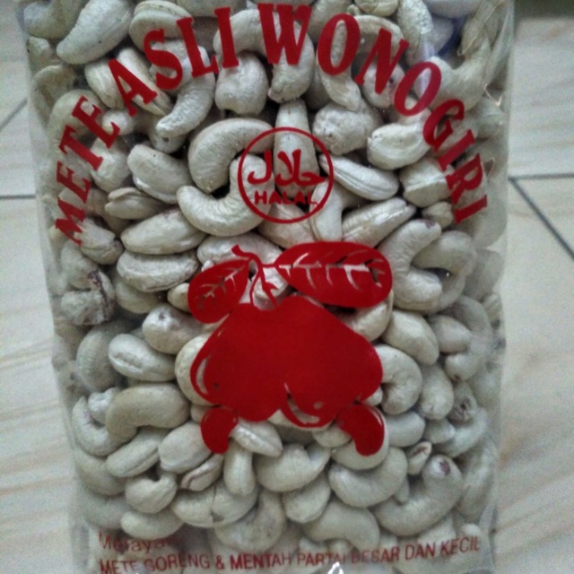 

Kacang mente mentah super. Asli Wonogiri
