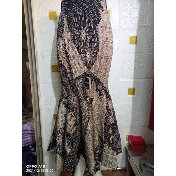 Rok duyung prisket batik//Rok batik modern//rok instan//rok kebaya modern