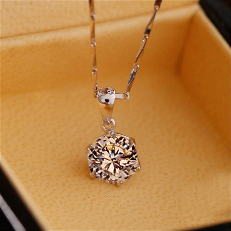 [Ready Stock]Fashion Elegant Personality Silver Plated Diamond Pendant Necklace