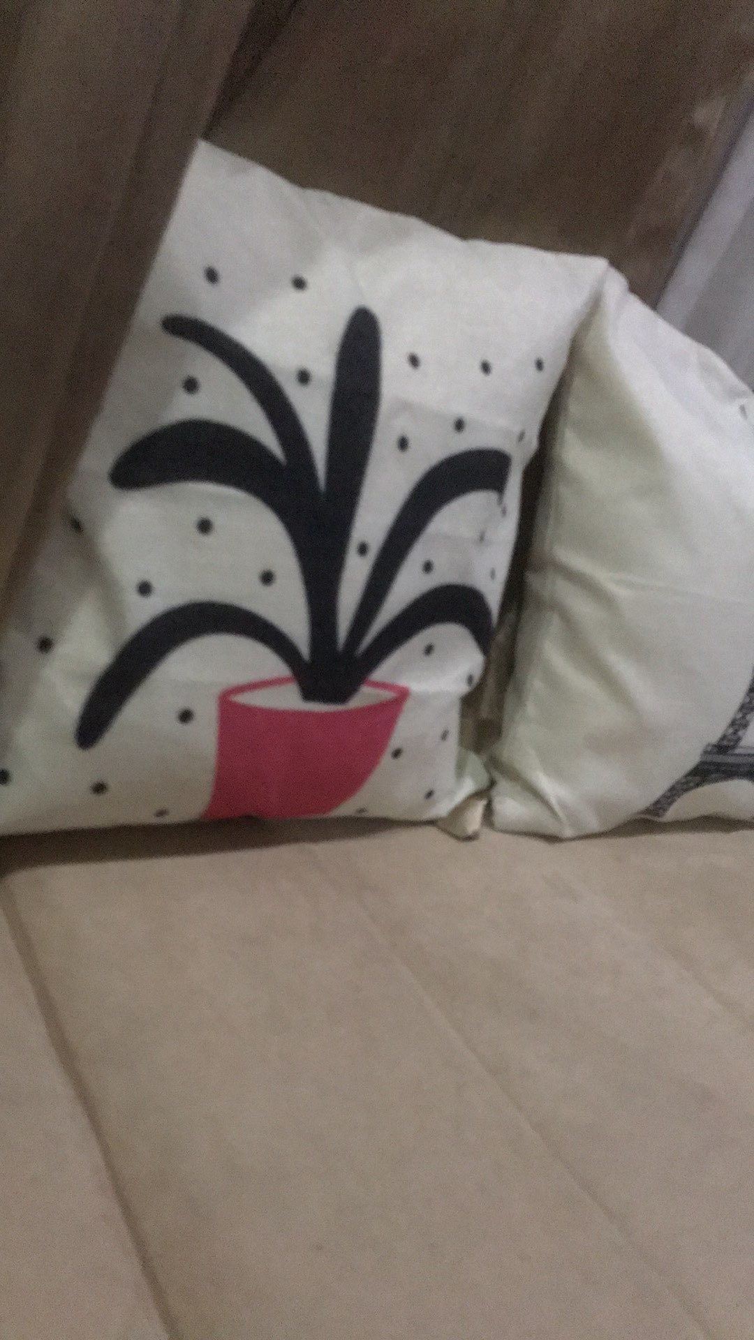 Plenty Facial Tissue Premium [3 Ply/180 Sheets] - Buy 1 Get 1