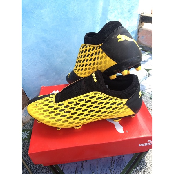 sepatu sepakbola puma future 5.4 FG original