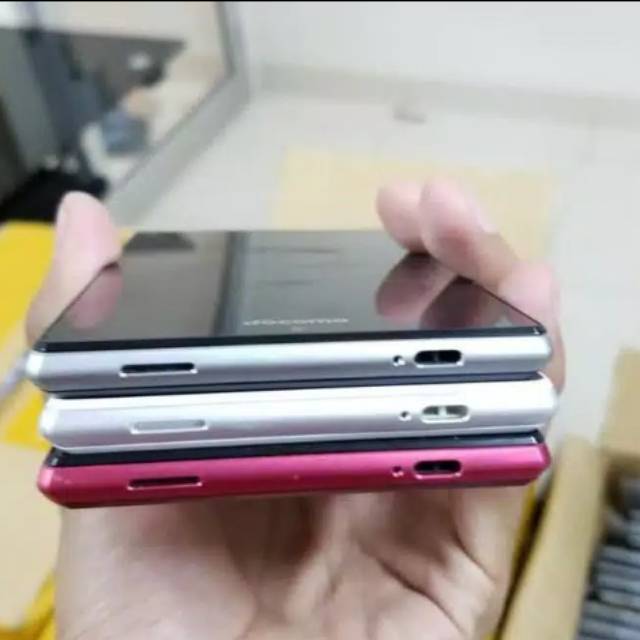 Sharp Aquos Zeta SH 04G