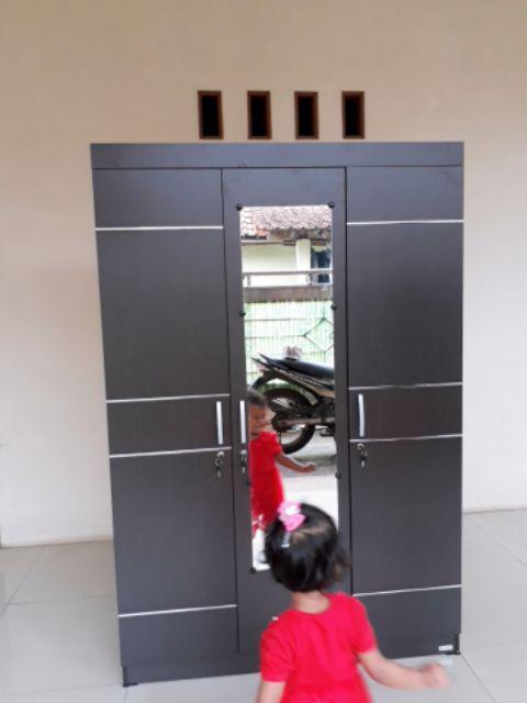 Lunar Furniture - Lemari Pakaian 3 Pt Cls 301 3p Modern Dan Termurah