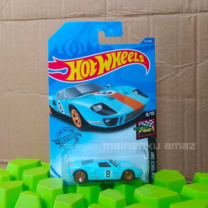 mainan koleksi hotwheels gulf ford gt 40