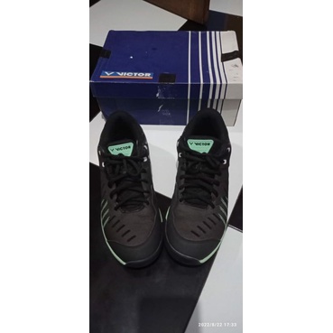 sepatu badminton victor a670 size 43 sepatu bulu tangkis sepatu victor original